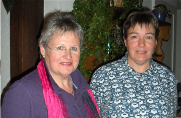 Die scheidende Ruth Bhend, rechts das Neumitglied Marie-Luise Aegerter.