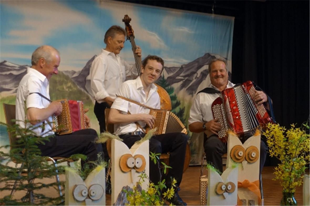 Die vier Musiker der Kapelle Haldi-Hefti machten Unterhaltungsmusik vom Feinsten...