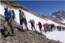 Die von Ernst Zbären angeführte Gruppe im kurzen Aufstieg von der Pointe Vatsere...