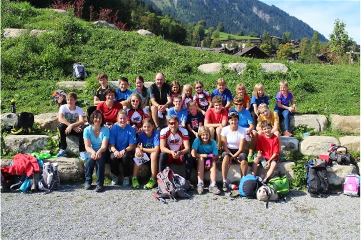 Die zusammen 464 Jahre alten Teilnehmer des JO-Nordic-Weekend.