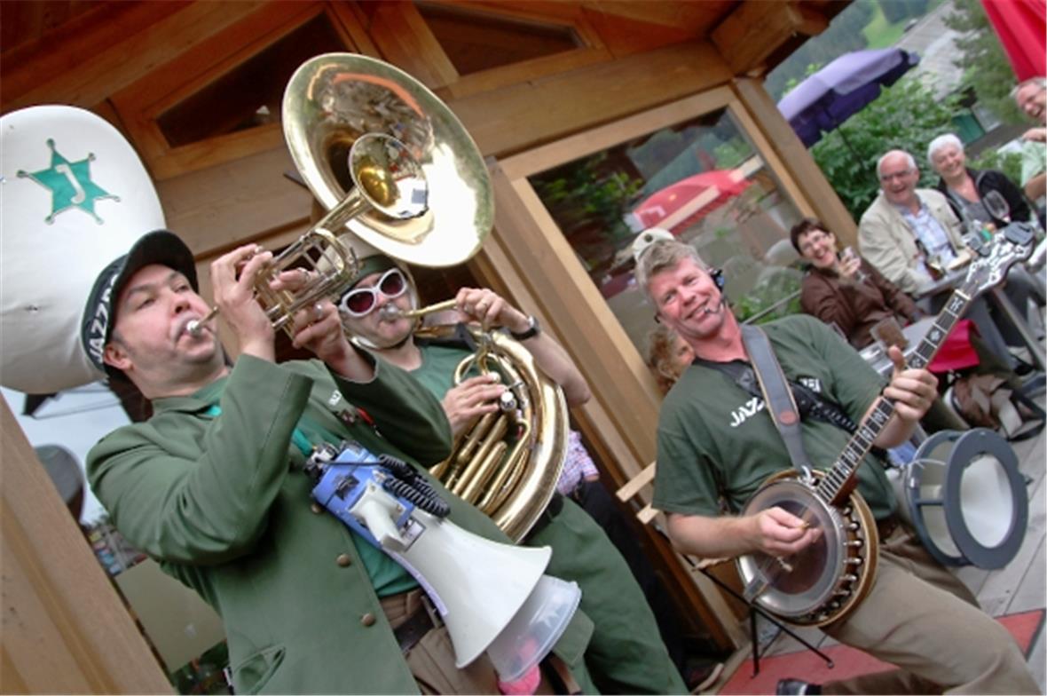 Dixie’n’Fun in Uniform: das Trio Jazzpolizei.
