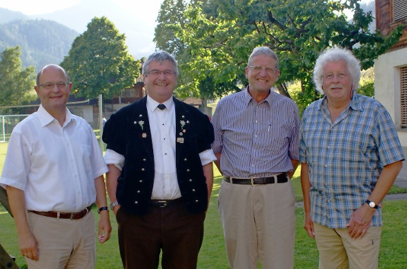 Dreimal Erlenbach: Der erste Bürgermeister Michael Berninger aus Erlenbach am Main, die Gastgeber Gemeindepräsident Martin Jutzeler und Gemeinderatspräsident Peter Brügger mit dem «Götti» Fredy Arnold, Gemeindepräsident aus Erlenbach (ZH).
