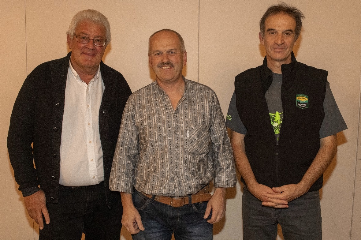 Dres von Weissenfluh, neuer Tourismuspräsident, Tagespräsident René Burkhard und Geschäftsführer Norbert Schmid.