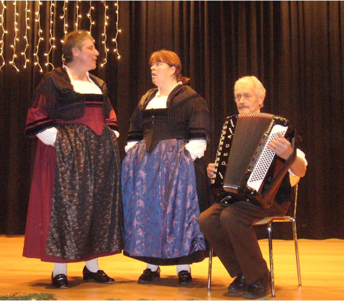 Duett Nelly und Marlen Haldi.