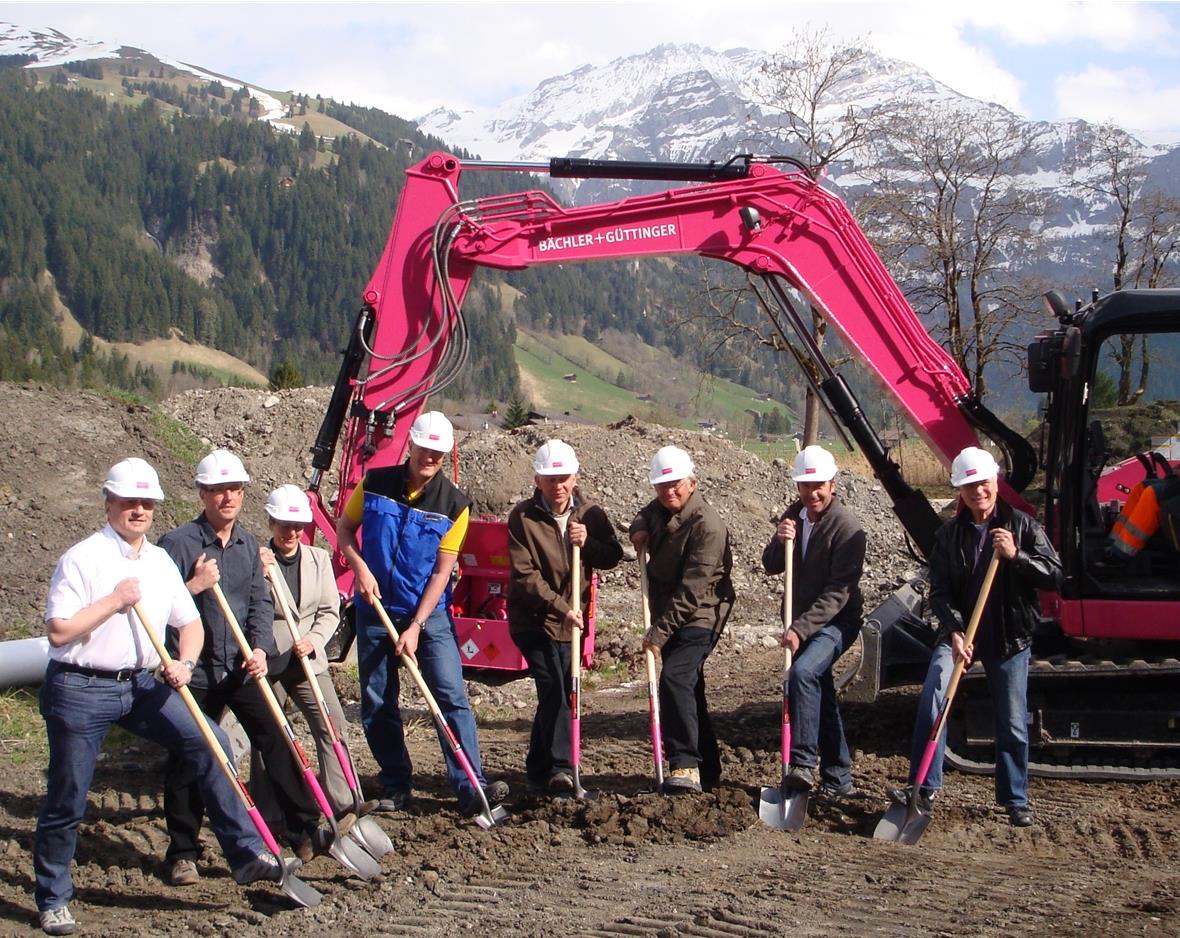 Eduardo Zwyssig, LST AG, Beat Kuhnen, Baukommission, Marianne Messerli, Baukommission und Gemeinderätin, Nicolas Vauclair, Lenk-Bergbahnen, Christian von Känel, Gemeinderatspräsident, Hans Neuenschwander, LST AG, Kurt Hauser, GF Bächler+Güttinger, Fred Mäder, Planer Fachstelle Spielraum.