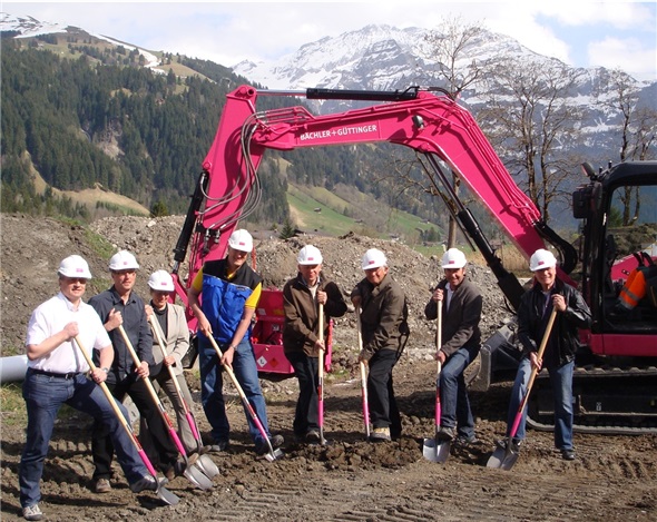Eduardo Zwyssig, LST AG, Beat Kuhnen, Baukommission, Marianne Messerli, Baukommission und Gemeinderätin, Nicolas Vauclair, Lenk-Bergbahnen, Christian von Känel, Gemeinderatspräsident, Hans Neuenschwander, LST AG, Kurt Hauser, GF Bächler+Güttinger, Fred Mäder, Planer Fachstelle Spielraum.