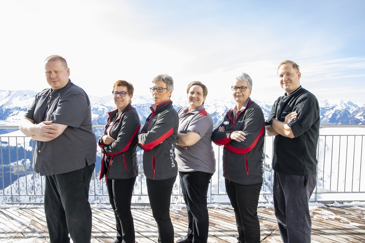 Ein Teil der Gastronomie-Crew die regelmässig für das leibliche Wohl der Besuche...