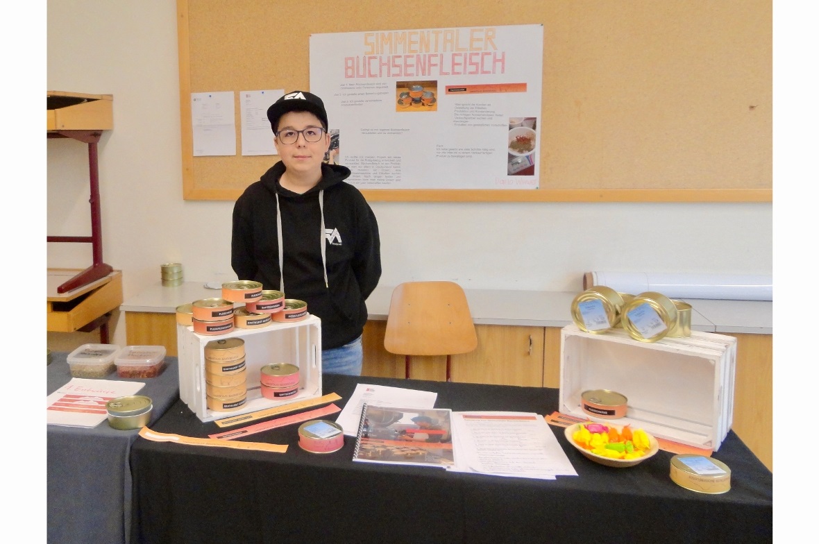 Eine grosse Auswahl an Büchsenfleisch gabe es bei Dario Wittwer.