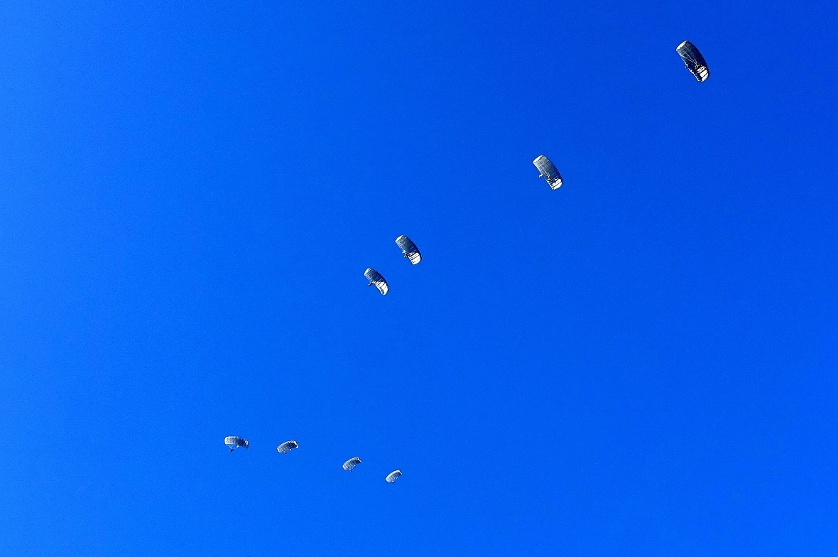 Eine vorgegebene Formation fliegen – Aufgabe voll erfüllt.