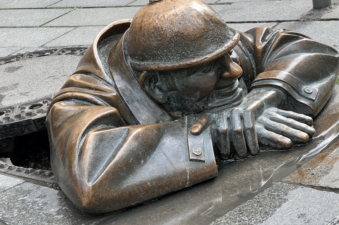 Einen Abstecher unternahm die Reisegruppe auch nach Bratislava: Der beliebte «schöne Ignaz» von Bratislava.