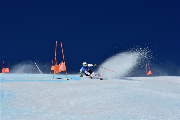 Einen Tag nach seinem Sieg in Tignes war Lars Rösti in Zinal bereits wieder am Trainieren.