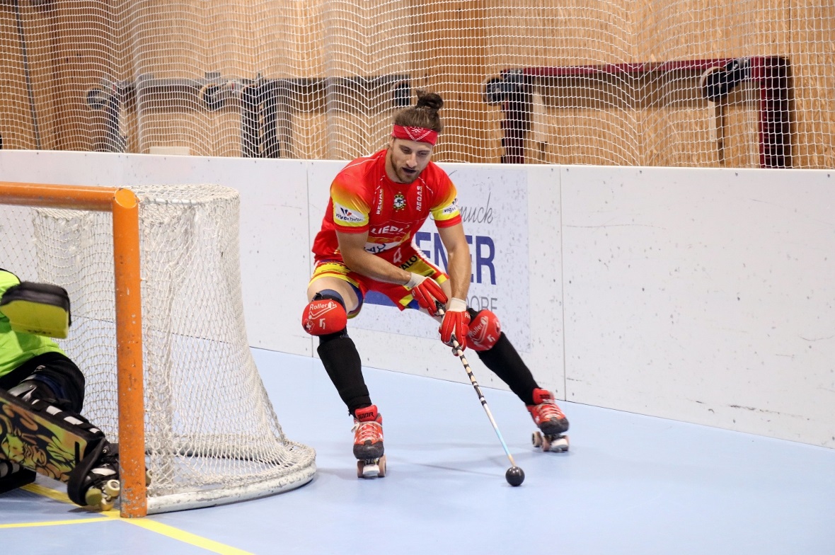 Einer der Wimmiser Torschützen: Spielertrainer Gaël Jimenez mit einer Glanzleistung und drei Toren.