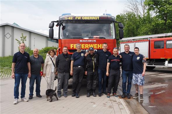 Einige Mitglieder der Feuerwehr sowie des Feuerwehrvereins von Zweisimmen besuchten am Wochenende ihre Kolleginnen und Kollegen von Oberrot.