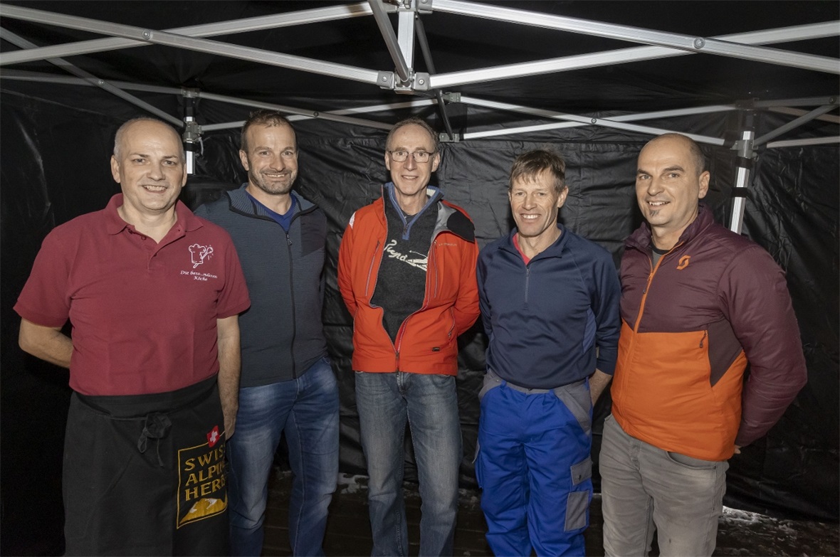 Auftakt zum 50-Jahr-Jubiläum der Skilift Rossberg AG in Oberwil Einige der vielen Aktiven vom Skilift Rossberg: Markus Wyssmüller war acht Jahre Verwaltungsratspräsident, Nationalrat und Verwaltungsrat Andreas Gafner, der aktuelle Verwaltungsratspräsident Ueli Mani, Betriebsleiter Ueli Stocker und Robert Schärz, zuständig für die Kommunikation.
