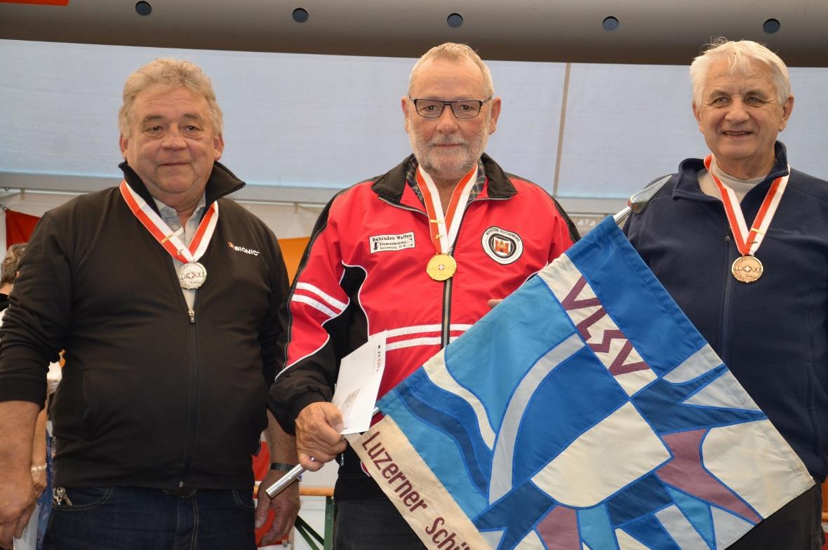 Einzige Oberländer Medaille. Von links Hans Rudolf Fankhauser, Erlenbach (Silber...