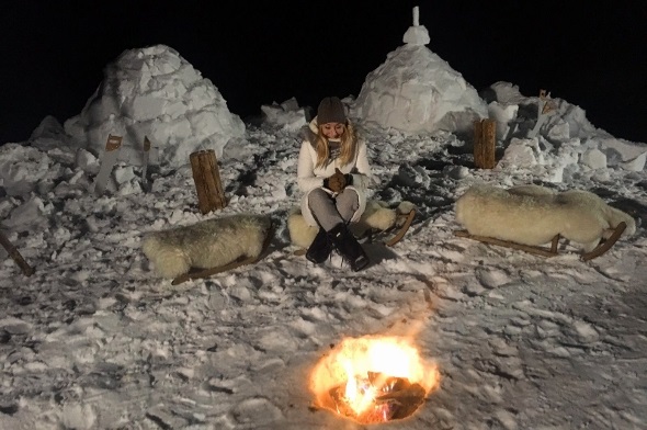 Eisige Kälte vor den selbst gebauten Iglus.