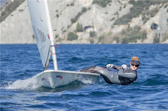 Emilie Tschanz bei einem Talentpool-Training auf dem Gardasee bei Riva del Garda.