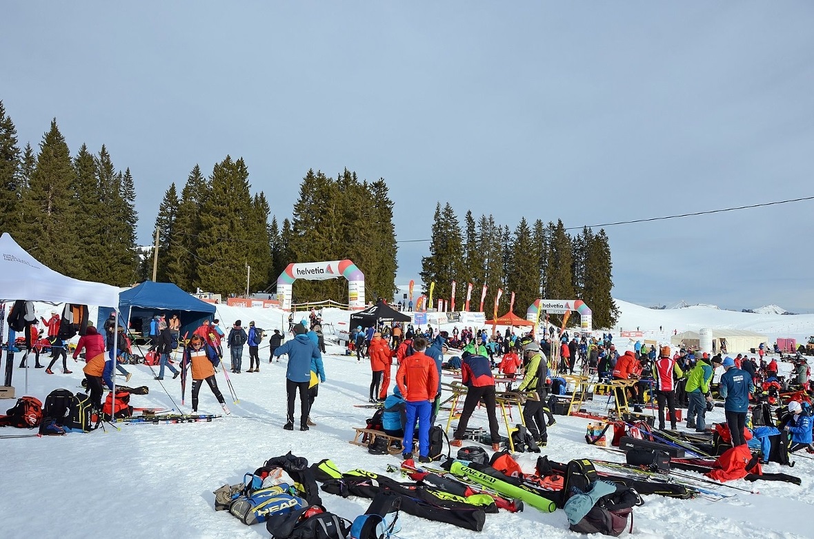 Emsiges Treiben in der Wachszone auf dem Sparenmoos am Sonntagmorgen.