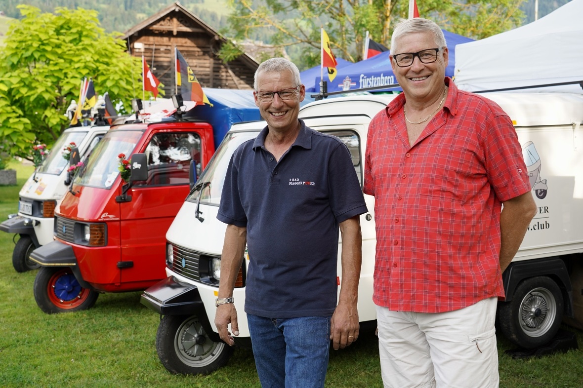 Engagiert und auf Tour: Bruno Müller (links) organisierte den Ausflug nach Zweis...