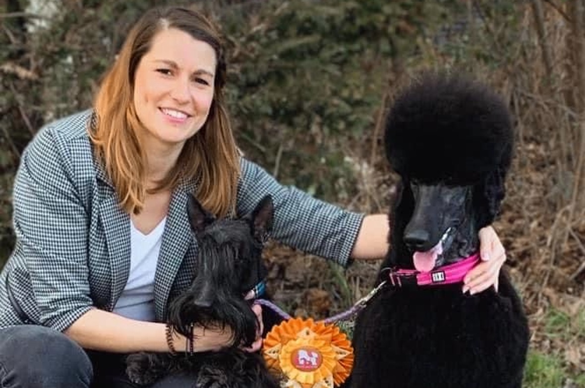 Erfolg für Nadja Ginggen: Die Zweisimmerin konnte sich die Schweizermeisterschaft der Hundecoiffeusen holen.