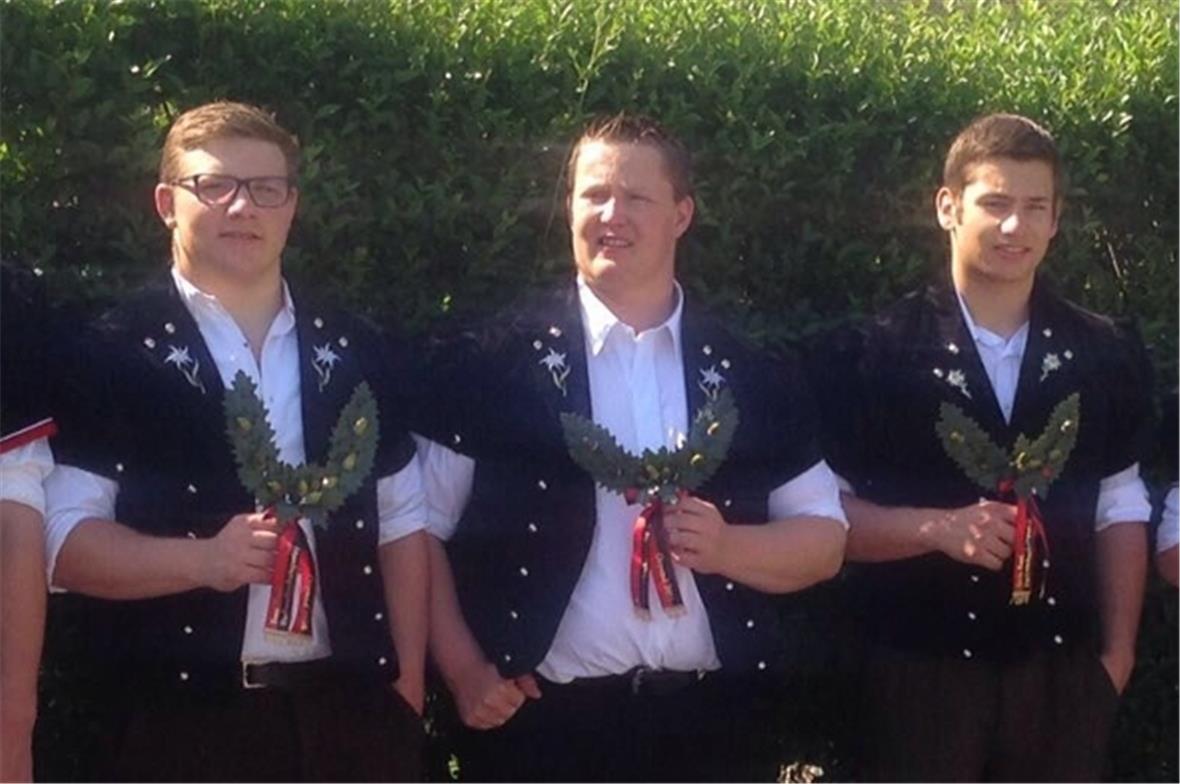 Erfolgreiche Jungschwinger: Patrick Gobeli, Marcel Wenger und Andreas Schletti (es fehlt Peter Beer).