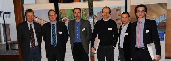 Erich von Siebenthal, Präsident BEO Holz und Nationalrat, Reinhard Wiederkehr, Makiol + Wiederkehr, Beat Neuenschwander, GVB, Gebäudeversicherung, Bruno Mohr, AGG, Amt für Gebäude und Grundstücke, Jürg Klopfenstein, Betreuer von Mike Schmid, Olympiasieger Skicross, Jakob Bonomo, Cree GmbH, Bregenz, Österreich.