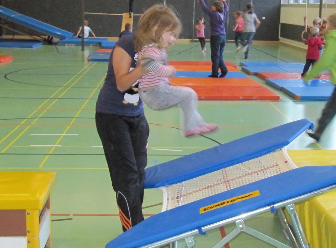 Erlebnis-Parcours in der Turnhalle