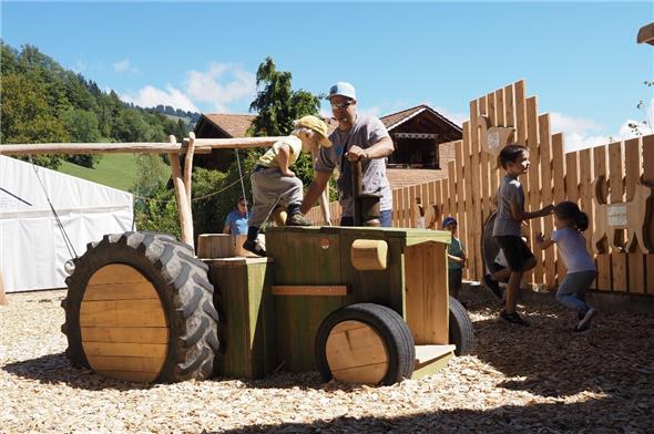 Eröffnung Spielplatz Diemtighuus.
