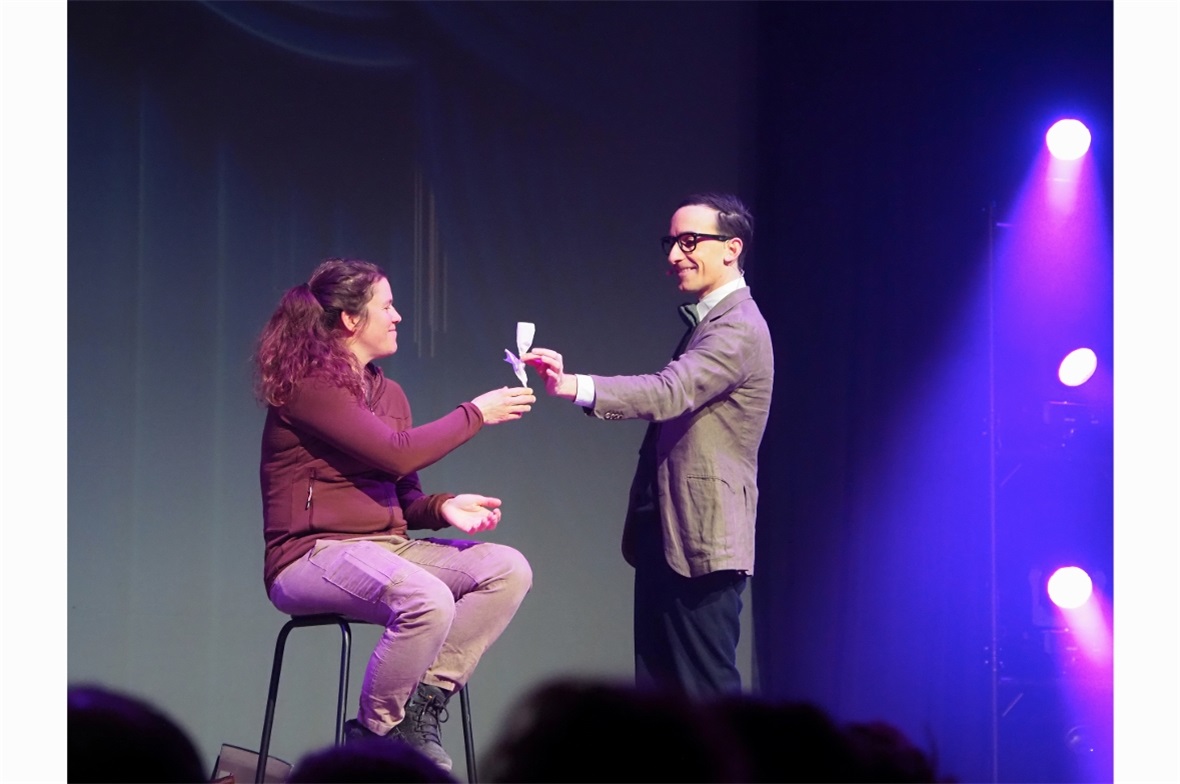 Eröffnungsshow am Donnerstag, 4. Februar: Magic Club 2026.