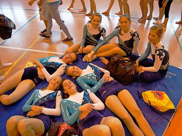 Erschöpft, aber glücklich. Die Turnerinnen K5 des TV Zweisimmen.