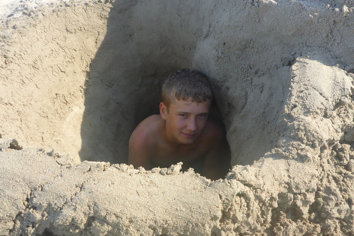 Es werden tiefe Löcher gegraben.