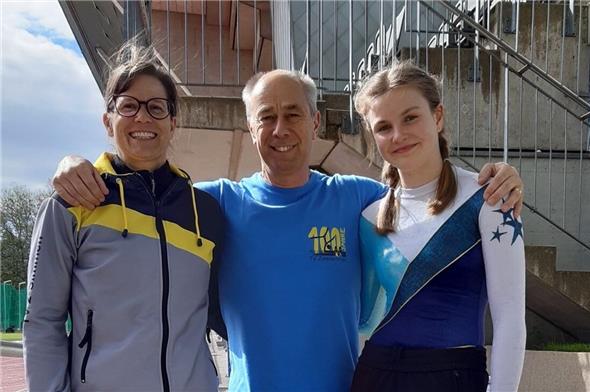 Estelle Vorpe, Dani Dumont und Rieke Schweizer beim Wettkampf in Bern.