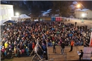 Etwa 1000 Fans begrüssen Franjo in Boltigen.