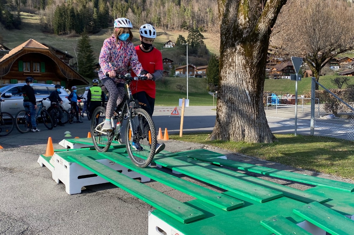 Etwas Hilfestellung für die sichere Überfahrt.