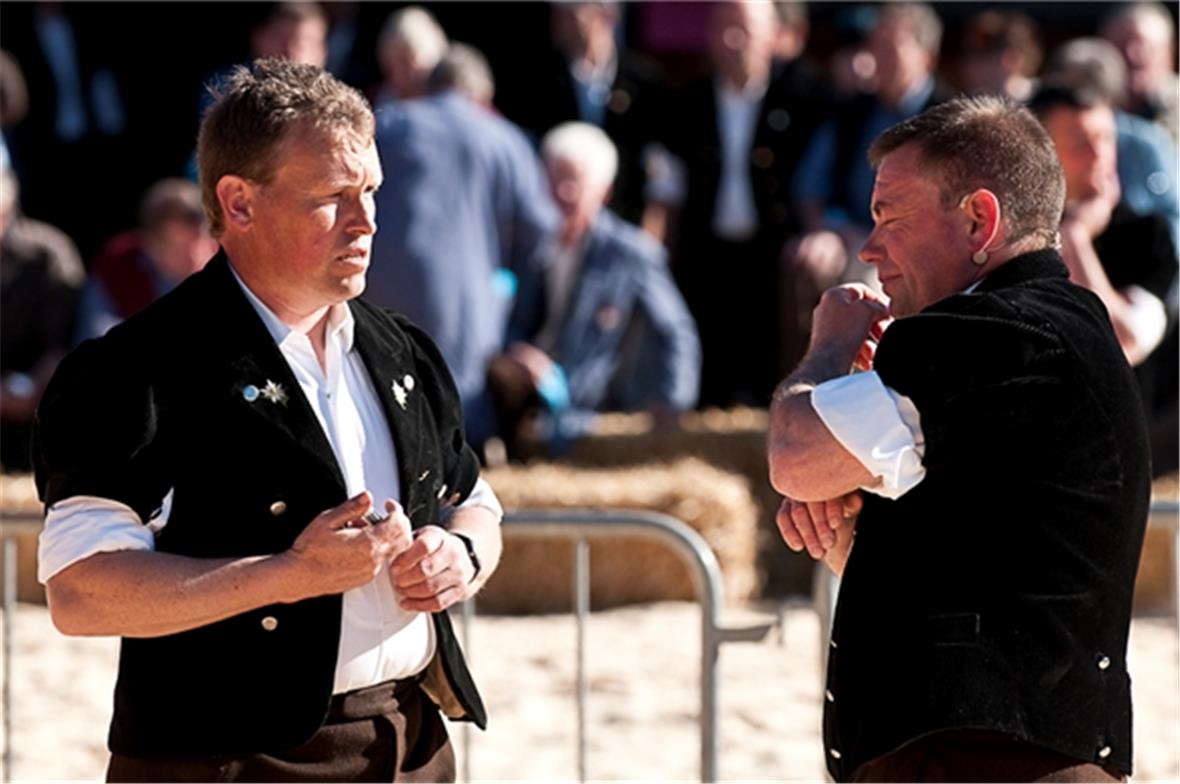 Fachsimpeln unter Spezialisten.