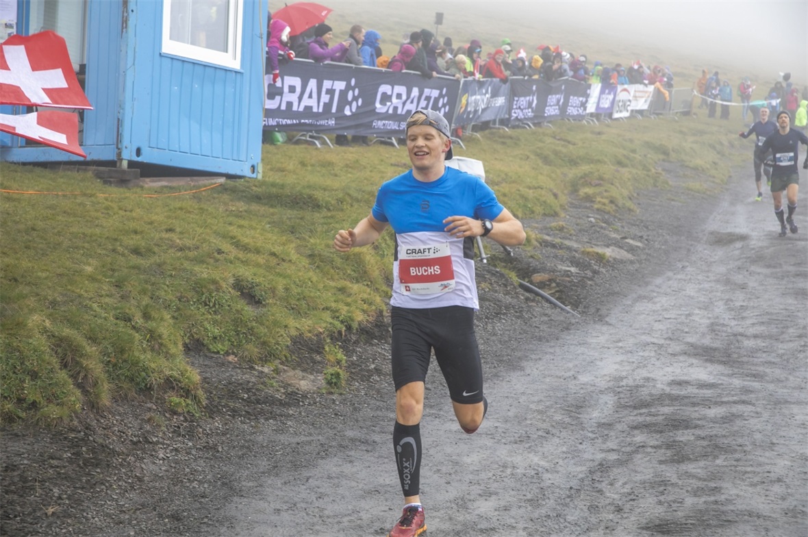 Fast leichtfüssig sah es aus, als Nicola Buchs im Ziel eintraf.