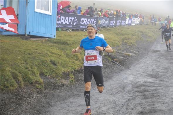 Fast leichtfüssig sah es aus, als Nicola Buchs im Ziel eintraf.