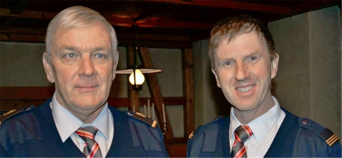 Feuerwehrinspektoren: Major Otto Tritten, Lauenen (links) wird im Herbst das Amt als Kreisfeuerwehrinspektor abgeben. Möglicher Nachfolger ist Albrecht Müller aus Adelboden (rechts).