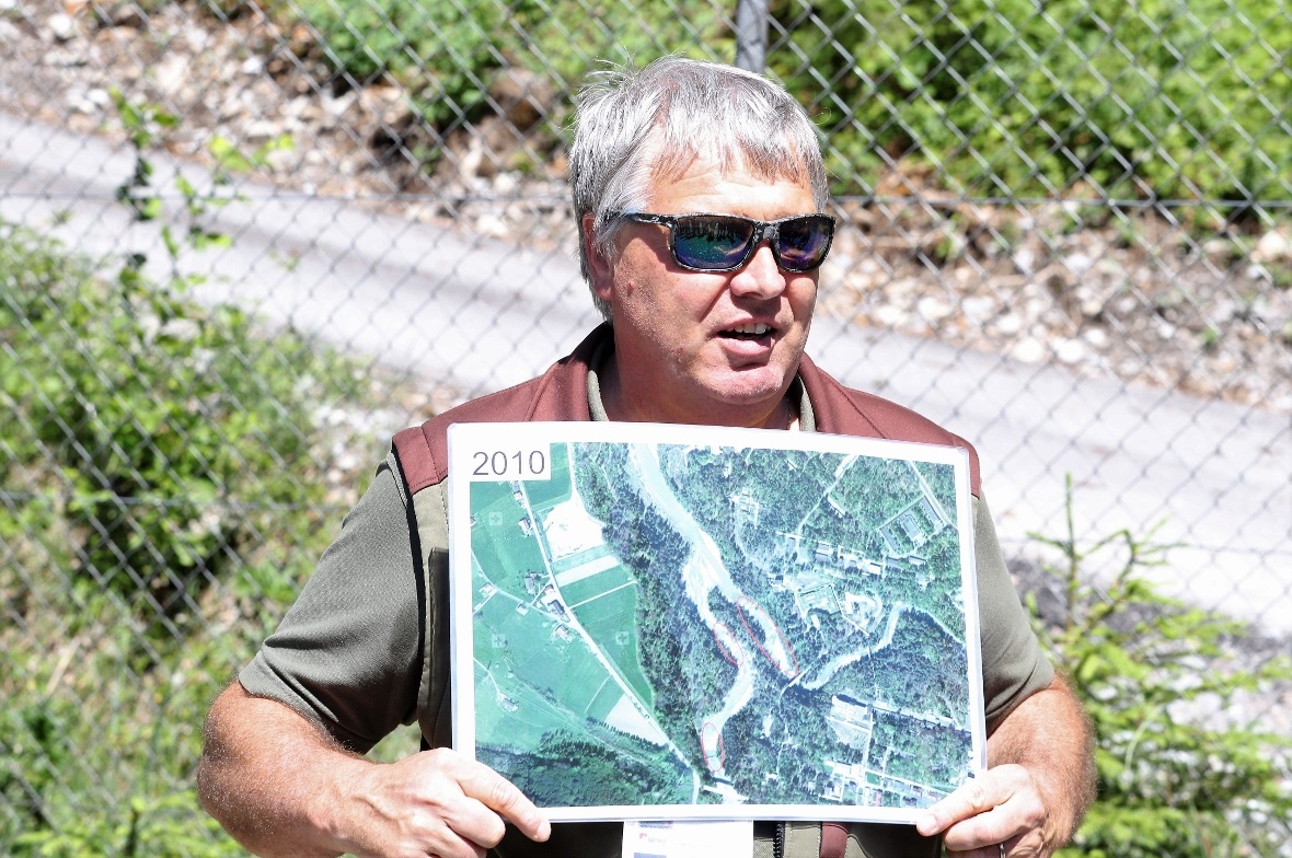 Fischereiinspektor Beat Rieder zeigte anhand von Bildern, wie sich der Lebensrau...