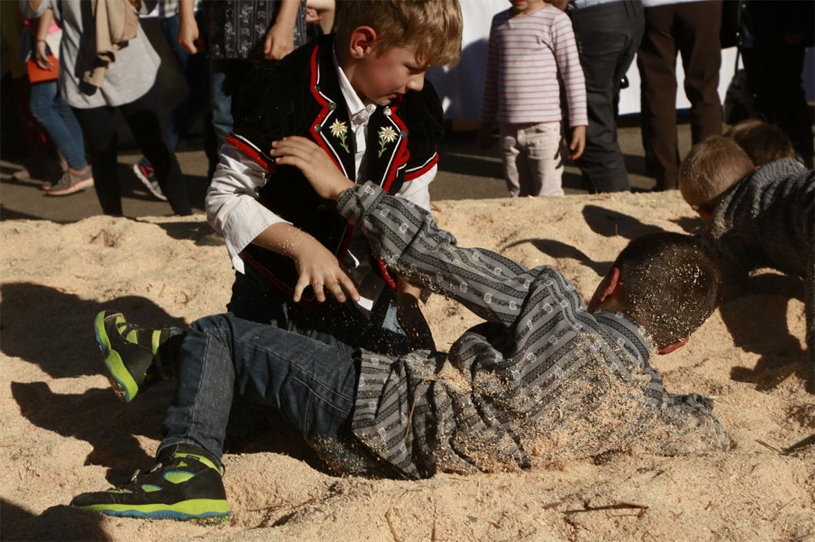 Früh übt sich, wer ein Schwingerkönig werden will