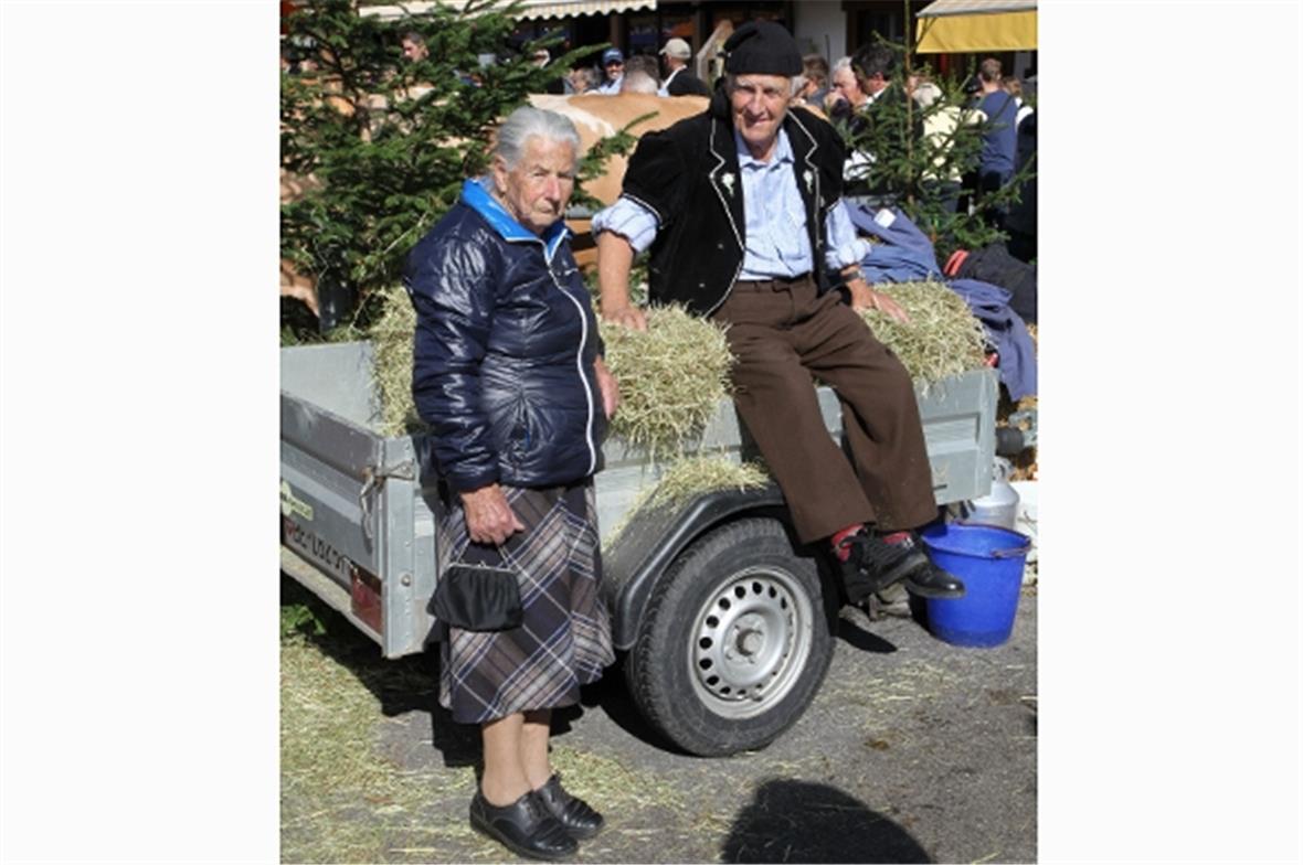 Früsch verhüratet vor 5 Wuche. Är isch 85 und sie 92