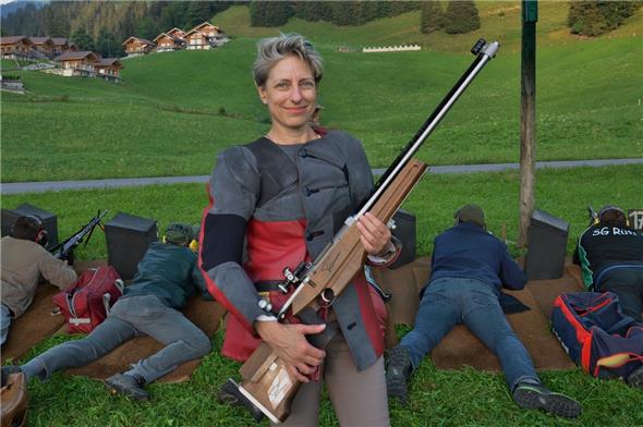 Für Sportschützin Daniela Haldemann schien noch die Sonne. Sie ist wie vor drei Jahren mit dem Maximum Siegerin des 76. Springenboden-Schiessen.