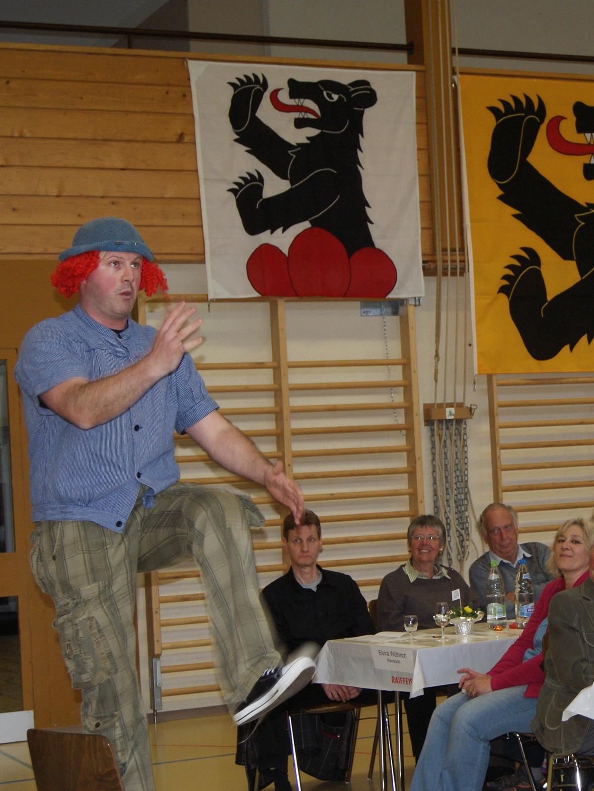 «Gastreferent» Andreas Privet aus Jegenstorf während seinen Darbietungen beim Dauergästeverein.