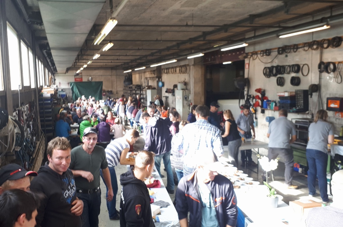 Gastwirtschaft zum 25-jährigen Jubiläum in der Wekstatt