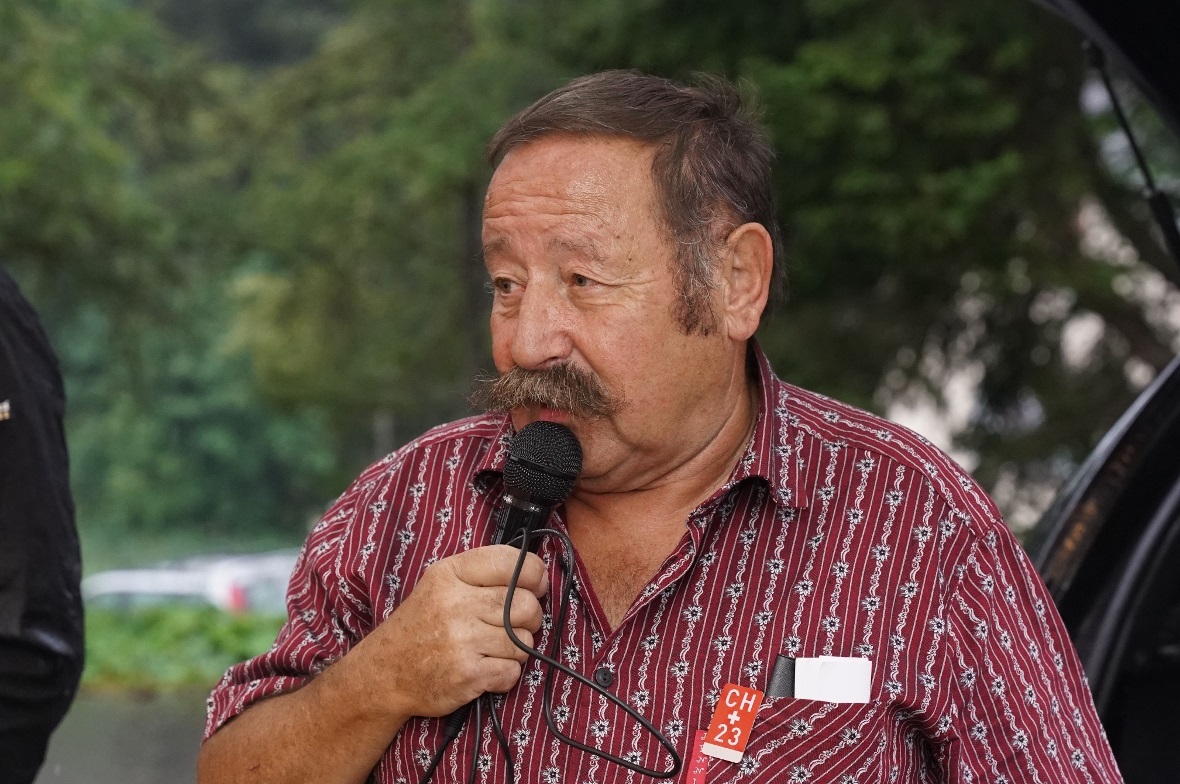 Gemeindepräsident Albert Wampfler hielt seine Anspruche gewohnt kurz.