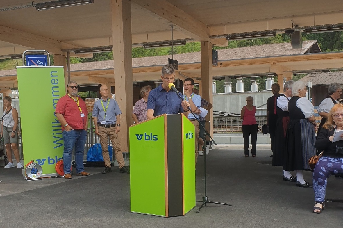 Gemeinderatsmitglied Martin Steiner begrüsste die Anwesenden.