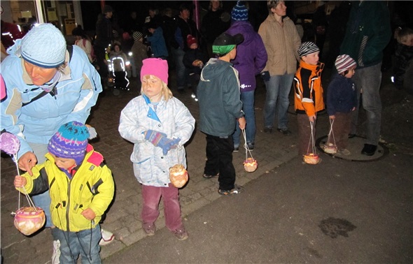 Gespannte Vorfreude auf den Räbeliechtli-Umzug