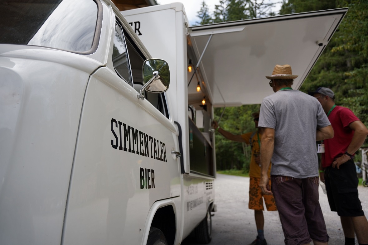 Gespräche am Zapfhahn: Hier am Stand der Simmentaler Braumanufaktur.