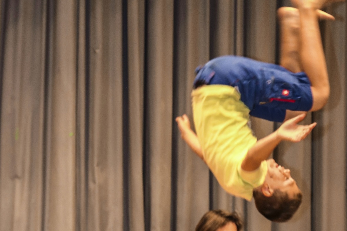 Gewagte Sprünge der Jugendriege.