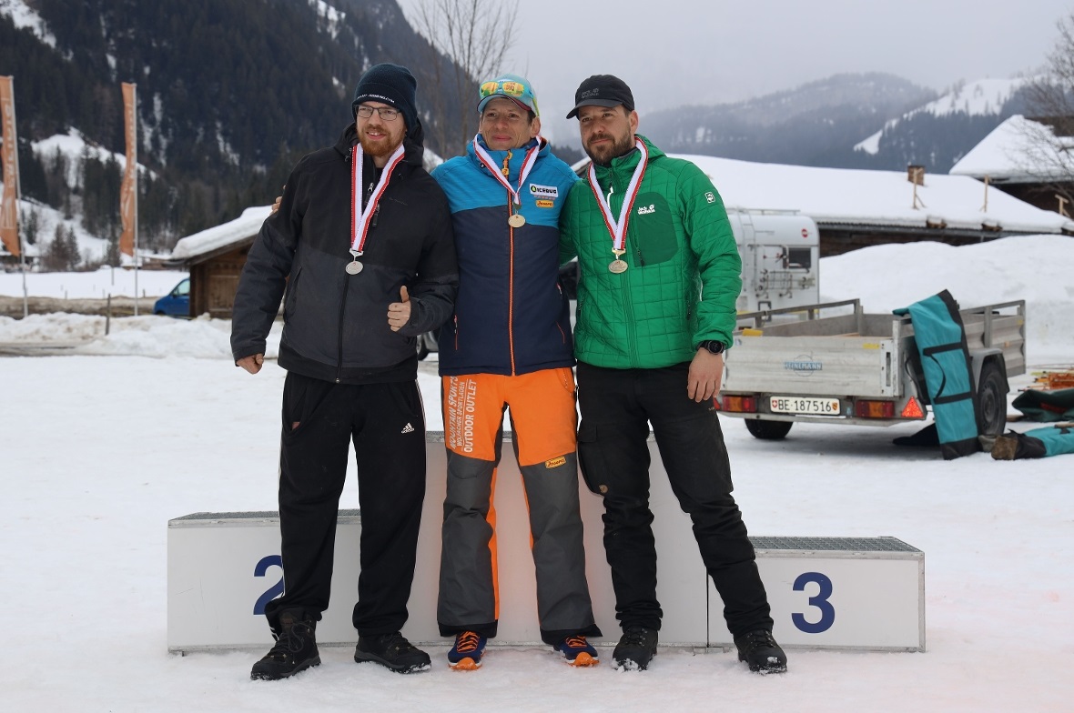 Gewinner Sprint, 6 Hunde, SH, 12 km / 8 km